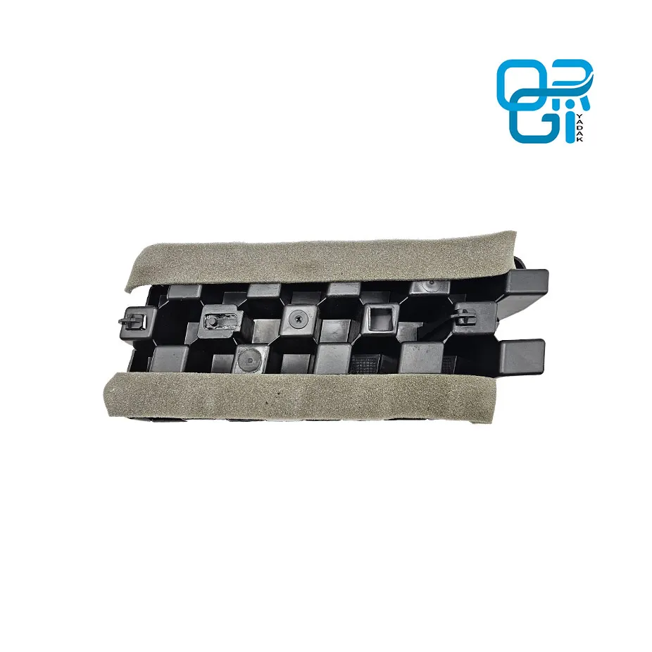 ضربگیر بزرگ داخل درب جلو چپ 206 شرکتی